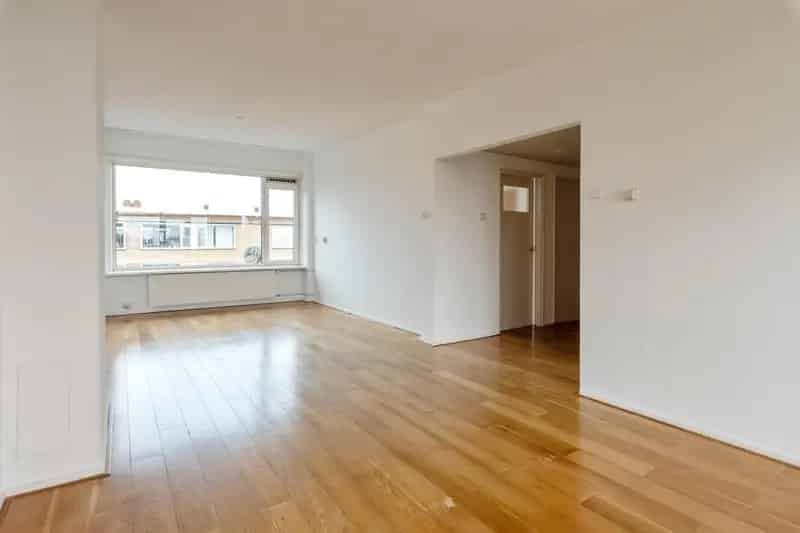 Tweekamerappartement Weesp  Nabij Station en Centrum
