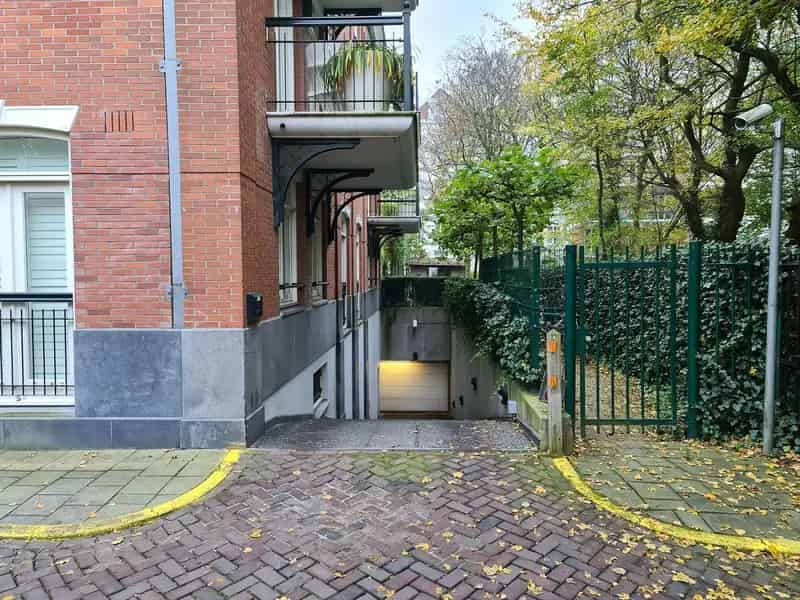 Parkeerplaats te Koop Amsterdam Oud-Zuid Vondelpark
