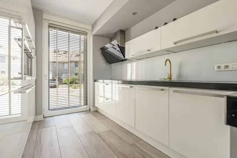 Huis te koop Almere Duin 4 slaapkamers tuin zuidwesten