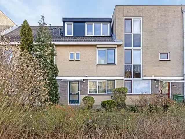 4 Slaapkamers 2 Badkamers Amstelveen Een gezinswoning