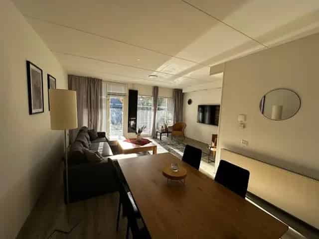 Eengezinswoning Leeuwarden 5 Kamers 108m2 te Huur