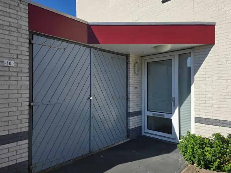 Tweekapper Terschelling: Ruime gezinswoning met garage en 10 zonnepanelen