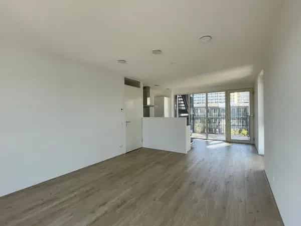Modern 3 Kamer Appartement Leiden Lammenschansdriehoek