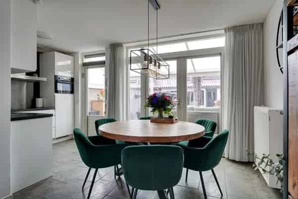 Instapklare gezinswoning 4 slaapkamers Vlijmen