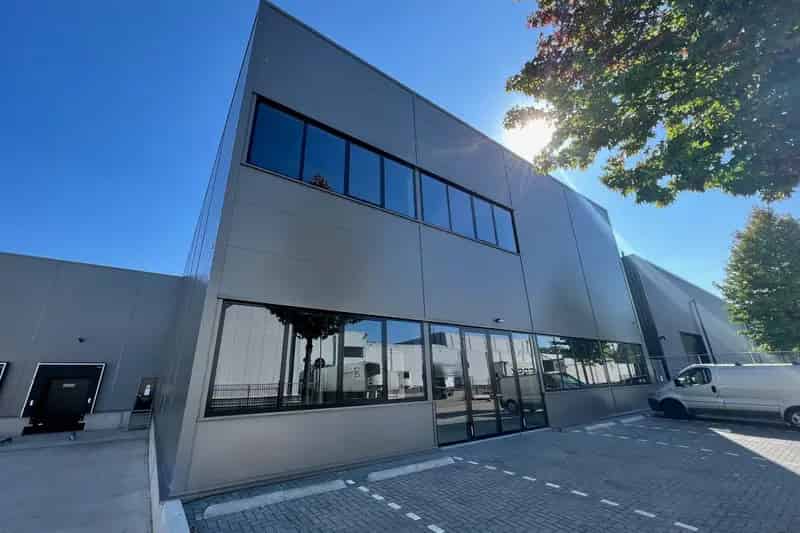 Bedrijfshal te Huur Den Bosch 600m2 A59 A2