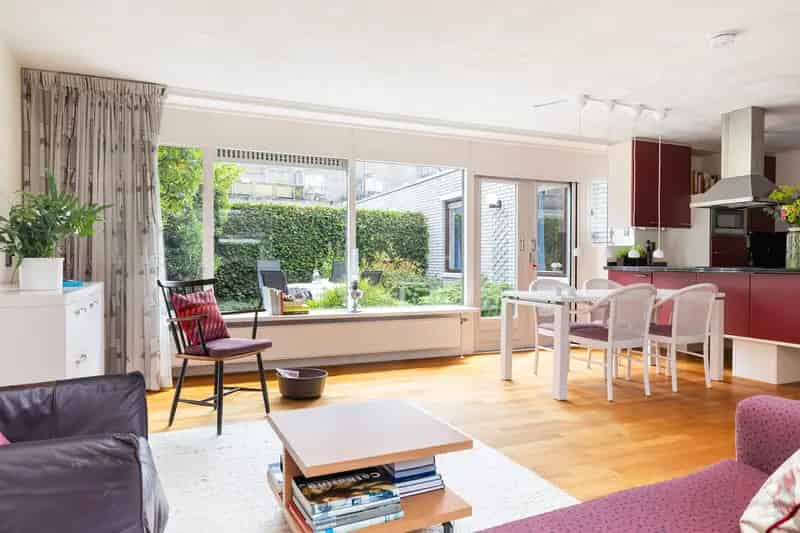 Bungalow te koop Amersfoort: 80m2, 2 slaapkamers, patiotuin