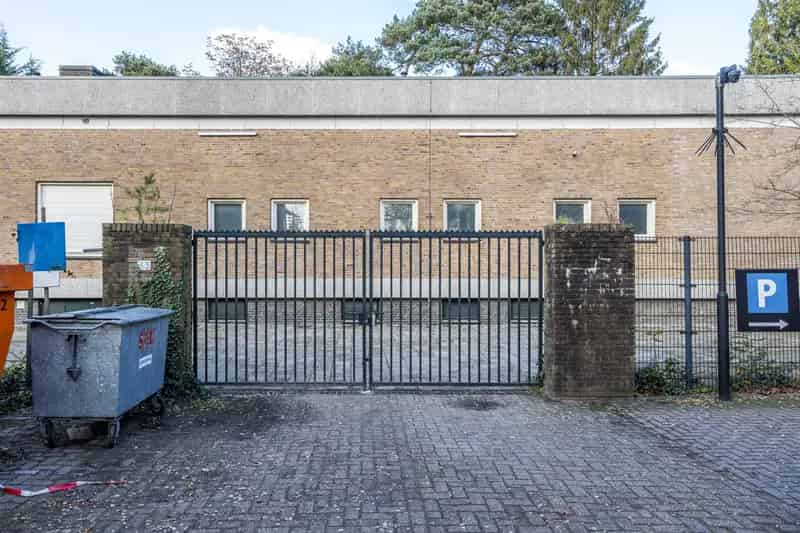 Bedrijfshal Bilthoven te koop - Herontwikkeling mogelijk