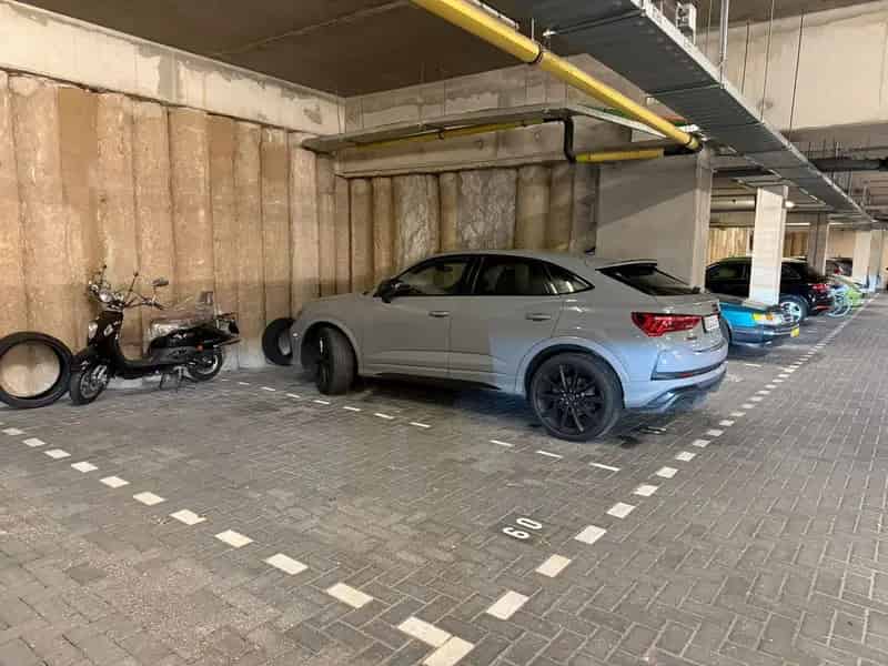 Parkeerplek Arnhem Frombergstraat Te Koop