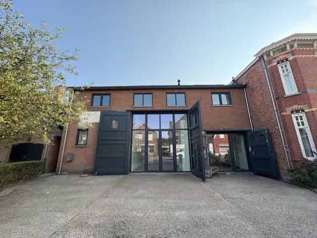 Kantoor Koewacht te Koop: Wonen en Werken