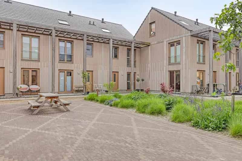 Huis te koop Muiden: Luxe 4-slaapkamers, tuin, 2 parkeerplaatsen