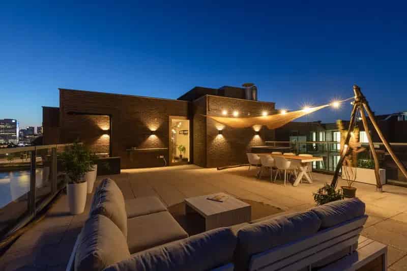 Penthouse Rotterdam Kop van Zuid 141m2 Dakterras Maaszicht