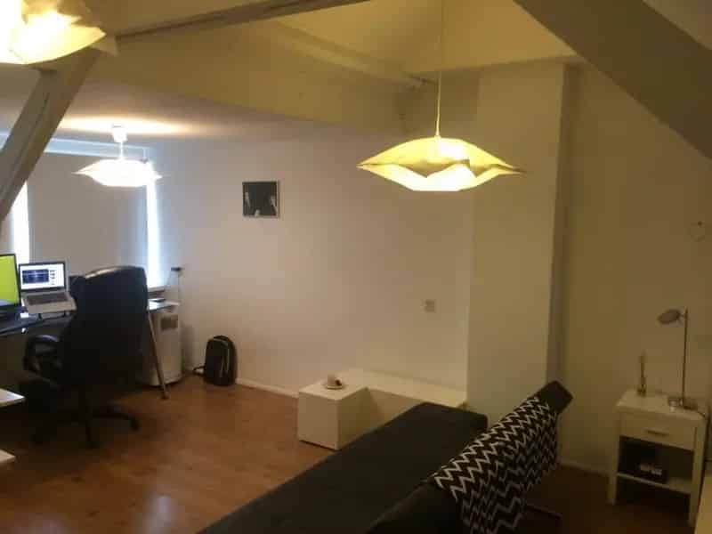 Ruime Studio Tilburg Bomenbuurt Te Huur