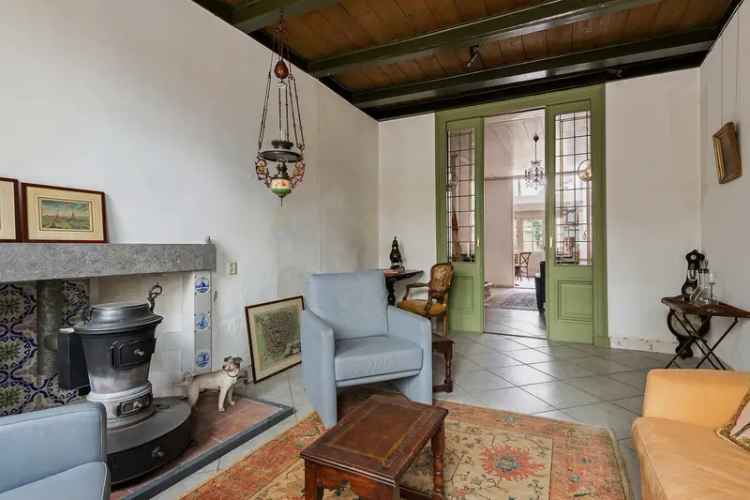 Rijksmonument 1650 Amersfoort 5 slaapkamers diepe tuin