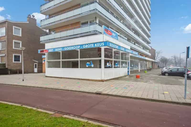 Bedrijfshal te Koop Delft - Showroom Werkplaats Opslag