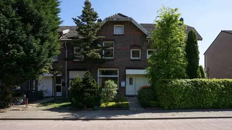Huis Te Koop , 21, Venweg, Brunssum, Limburg