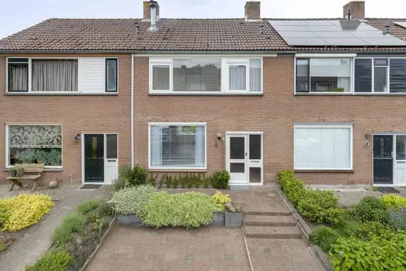 Ruime Tussenwoning Rheden 3 Slaapkamers Grote Tuin