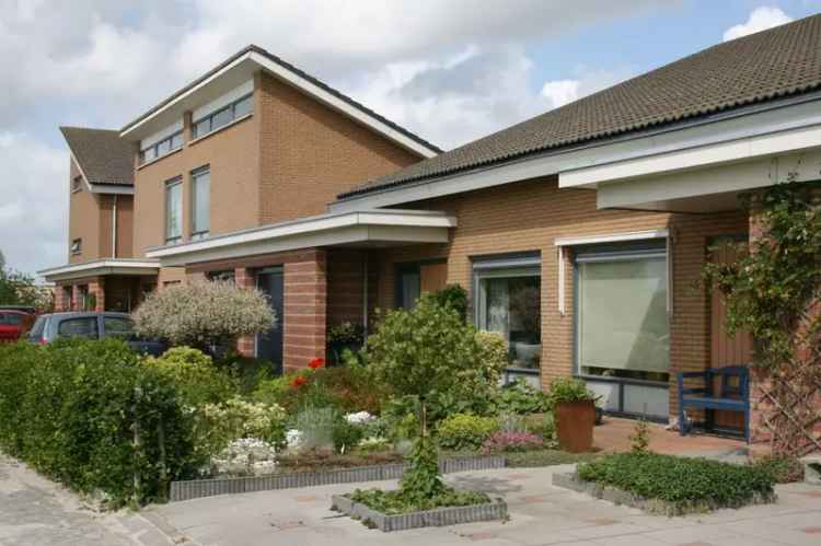 Semi-bungalow aan het water met 3 slaapkamers