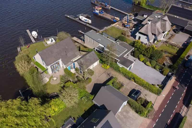Luxe Villa Loosdrechtse Plassen 5 slaapkamers Aanlegsteiger