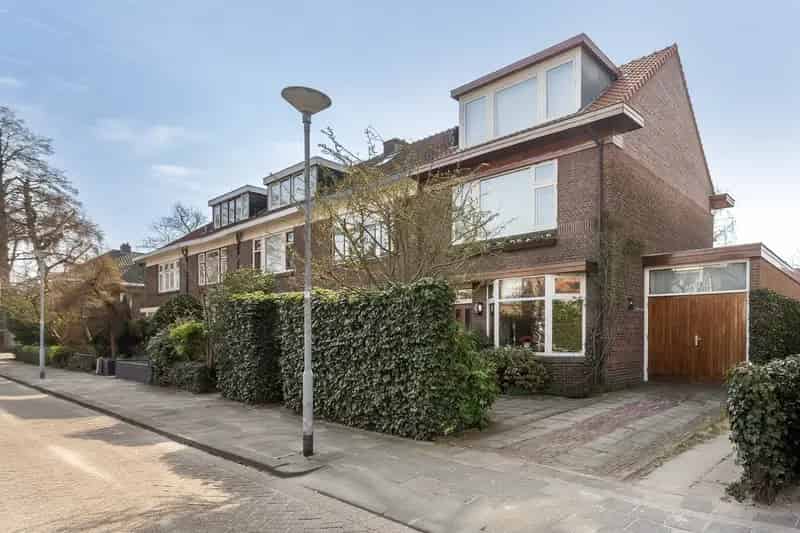Huis te koop Rotterdam Hillegersberg 5 slaapkamers grote tuin