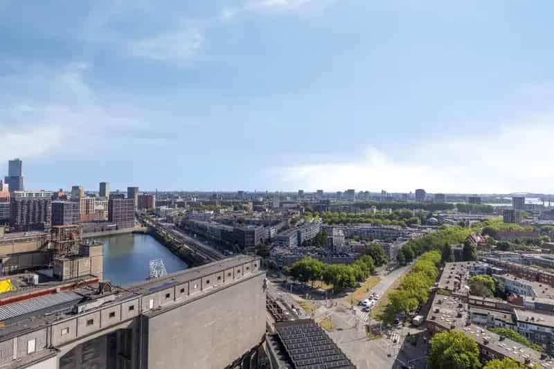 Appartement Rotterdam Brielselaan: 4 Kamer, Uitzicht, Parkeerplaats