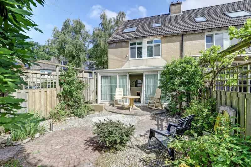 Huis te koop Hoogvliet 4 slaapkamers luxe badkamer serre tuin