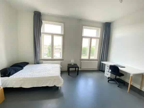 Appartement Parallelweg Maastricht Nabij Station