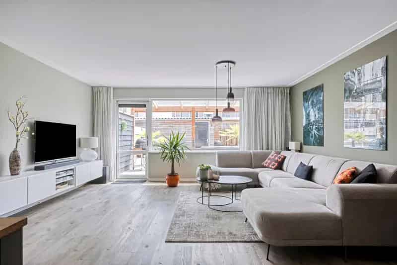 Huis te koop Nieuw Vennep: 4 slaapkamers, zonnige tuin, 11 zonnepanelen, energielabel A