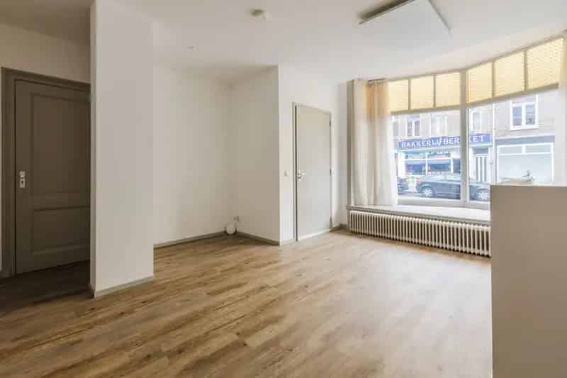Belegging Nijmegen Willemsweg: Gerenoveerd pand met winkel en appartementen