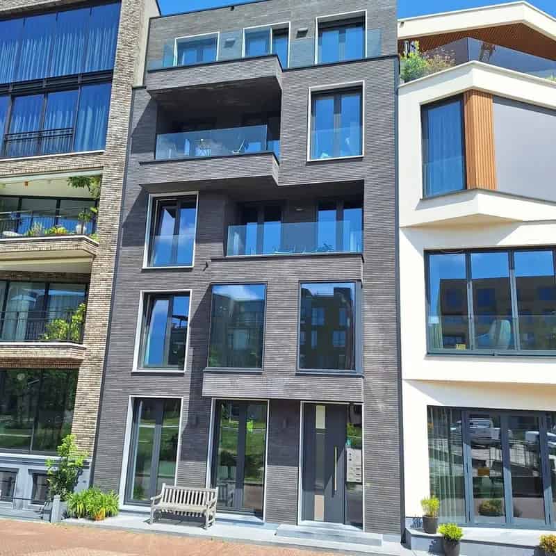 Huren woning: Reageer via Funda of Pararius