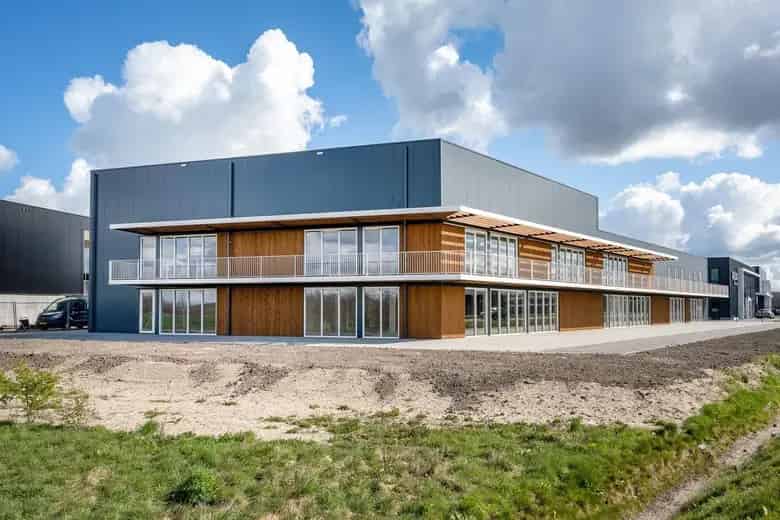 165-200 m2 Kantoorruimte te Huur Nunspeet