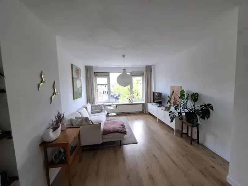 Rotterdam Charlois Ruim 3 Kamerappartement met Zolder