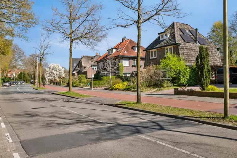 Huis te koop Amersfoort: karakteristieke villa met praktijkruimte