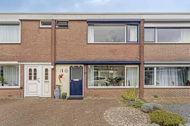 Tussenwoning Doetinchem: Ruime basis met potentie