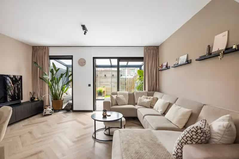 Huis te koop Deventer Holtkampstraat 4 slaapkamers luxe keuken