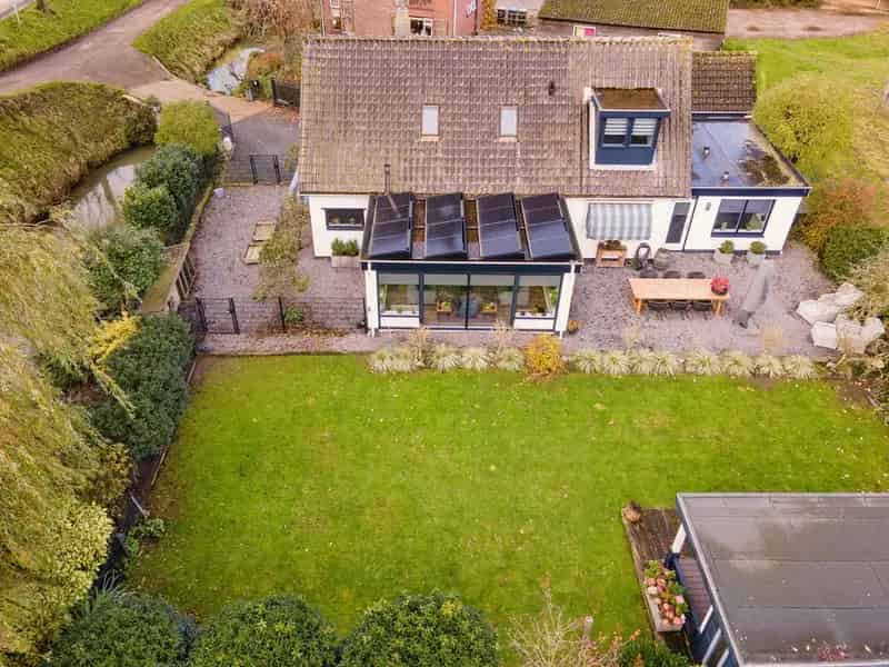Vrijstaande woning in de Randstad met vrij uitzicht