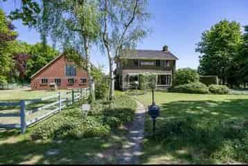 Landelijk wonen met 3 schuren nabij Drachten en Groningen