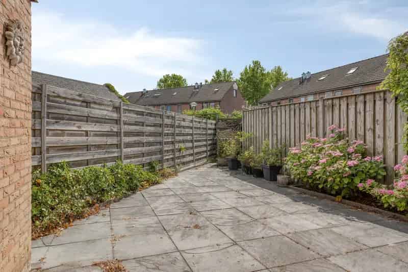 Huis Te Koop , 64, Melkweg, Oude-Tonge, Zuid-Holland
