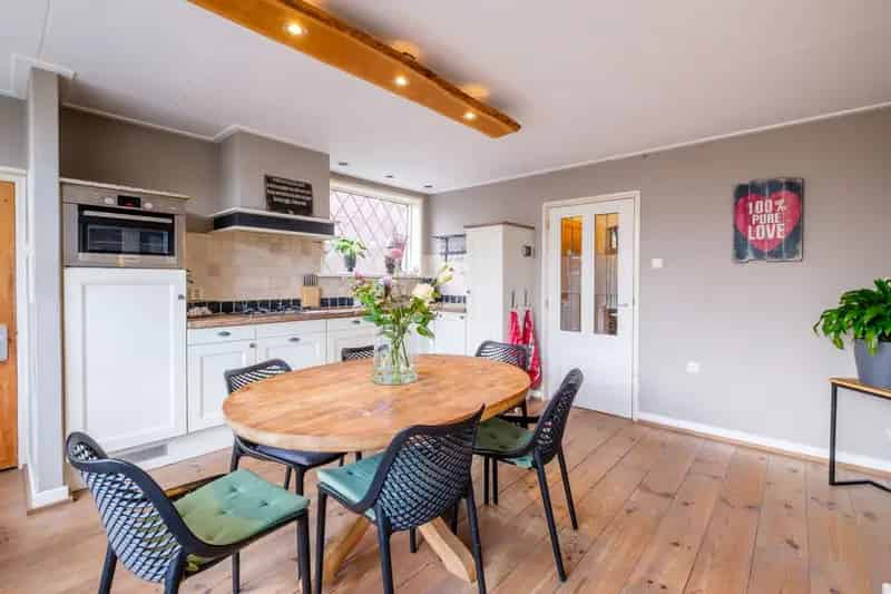 Karakteristieke Stadswoning Genemuiden 175m2 4 Slaapkamers