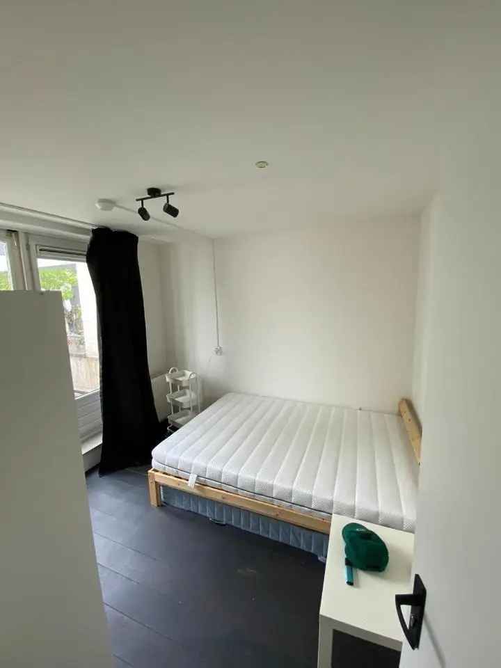 2 Slaapkamers Appartement te Huur