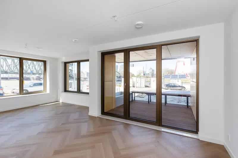 Turn-key Appartement Nassaukade 75m2  2 slaapkamers  A+ label