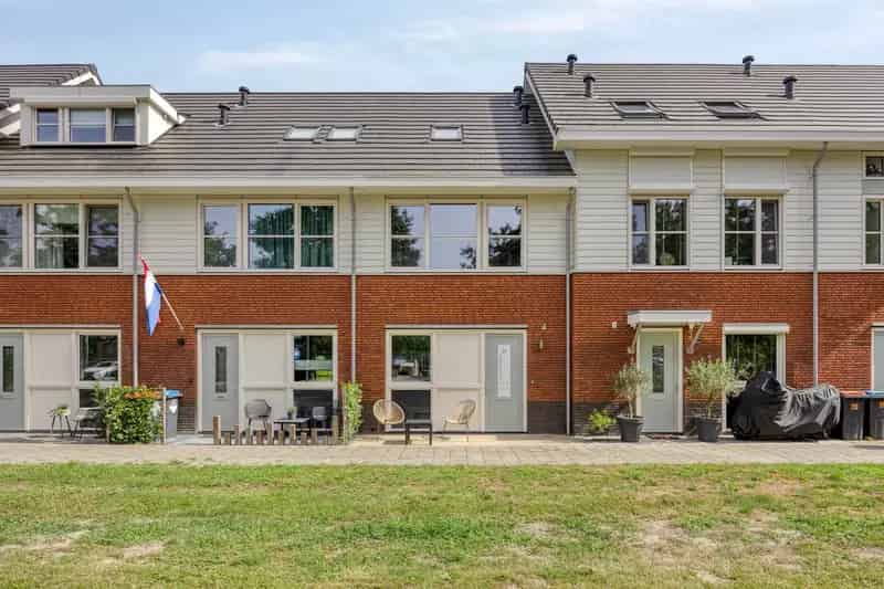 Moderne 5-Kamer Eengezinswoning te Koop in Waterfront Brielle
