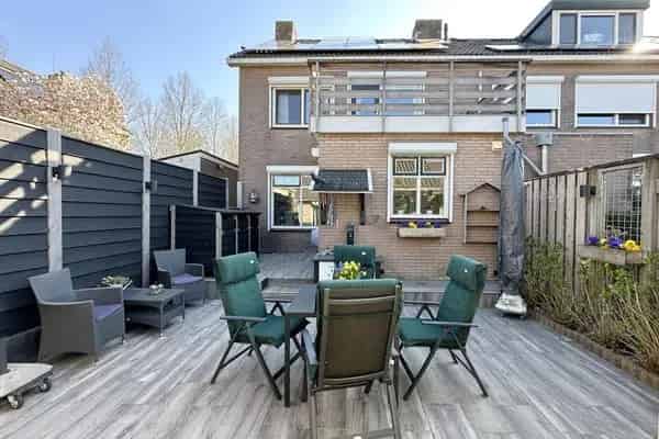 Ruime Hoekwoning Lexmond 4 slaapkamers Kantoorruimte Dakterras
