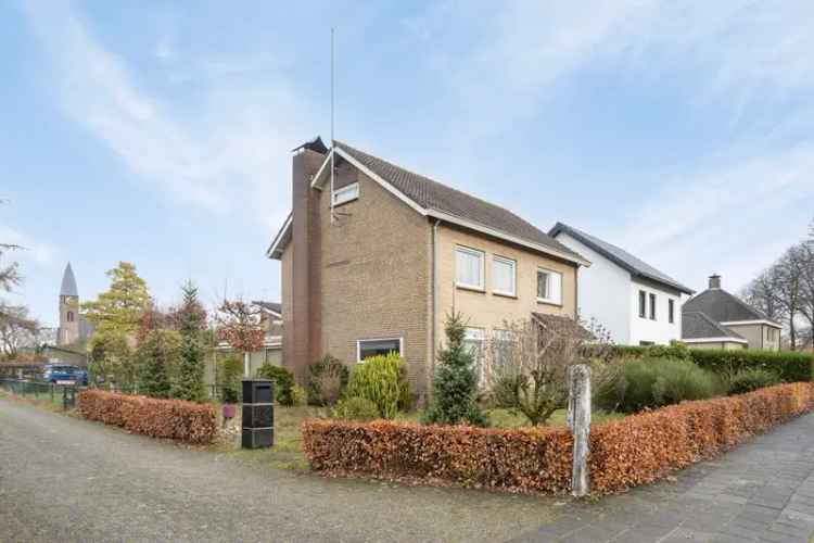 Bedrijfshal en Woning te Koop in Boekel