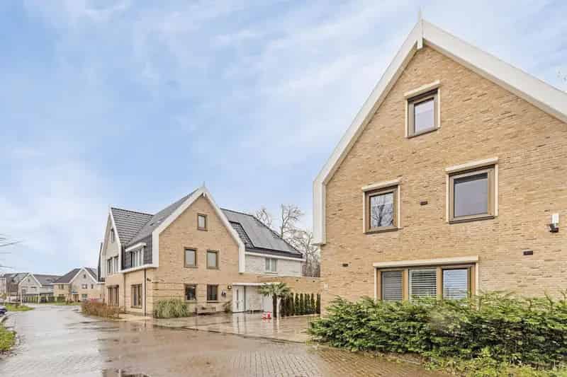 Luxe Villa Zaanstad  Aan Het Water Nabij Park  Domotica  Zonnepanelen