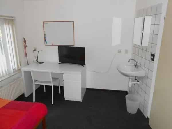Gemeubileerde Hoekwoning Veldhoven nabij ASML