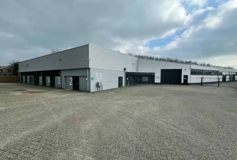 Bedrijfshal te Huur Montfoort 2150m2 Kantoor Krachtstroom