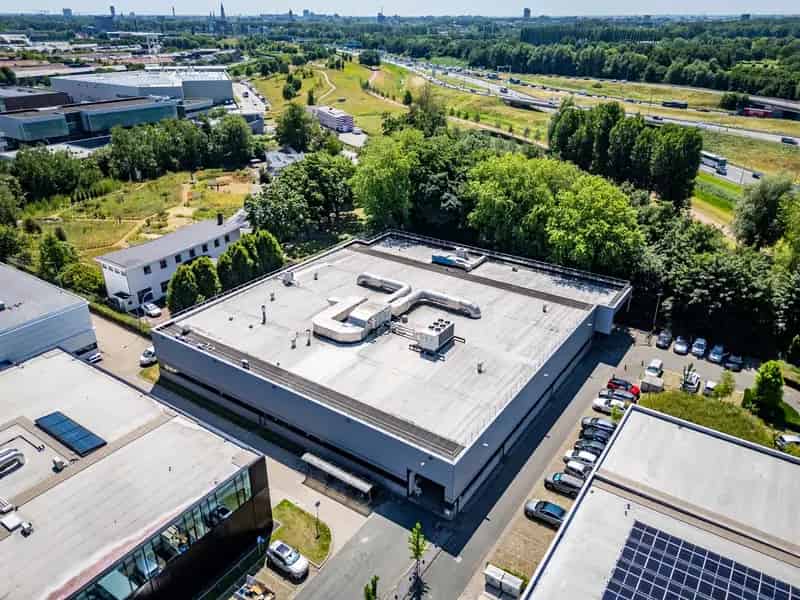 Bedrijfshal te Huur Den Haag 3034m²