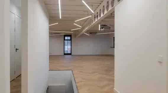 1 kamer huis van 220 m² in Cruquius