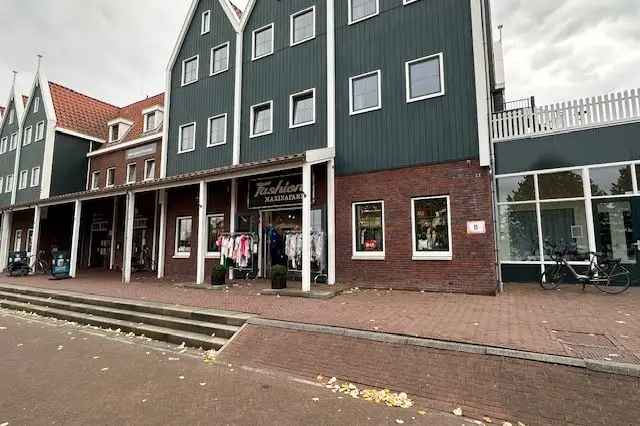 Winkel Volendam | Zoek winkels te huur: Pieterman 2 1131 PW Volendam [funda in business]