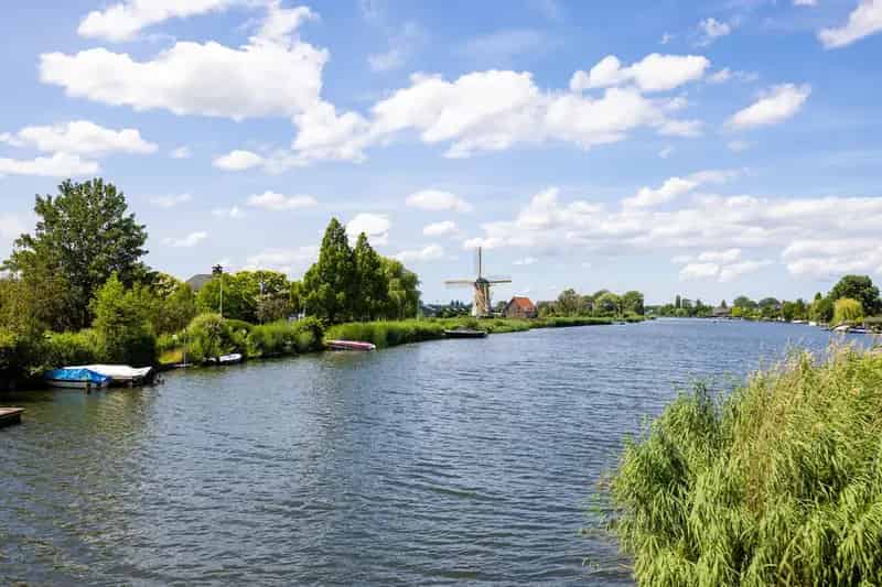 Bouwkavel Ridderkerk: Landhuis met Bijgebouw Waalbos
